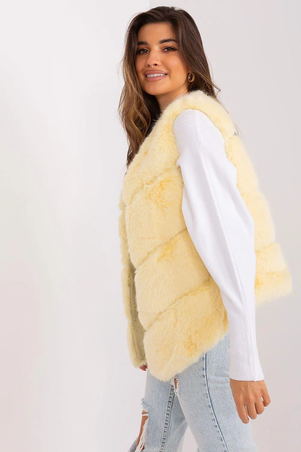 Elegant Multi-Pocket Faux Fur Vest for Every Event