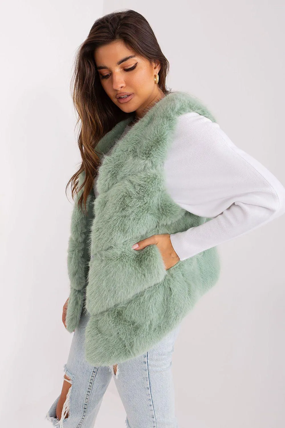 Elegant Multi-Pocket Faux Fur Vest for Every Event