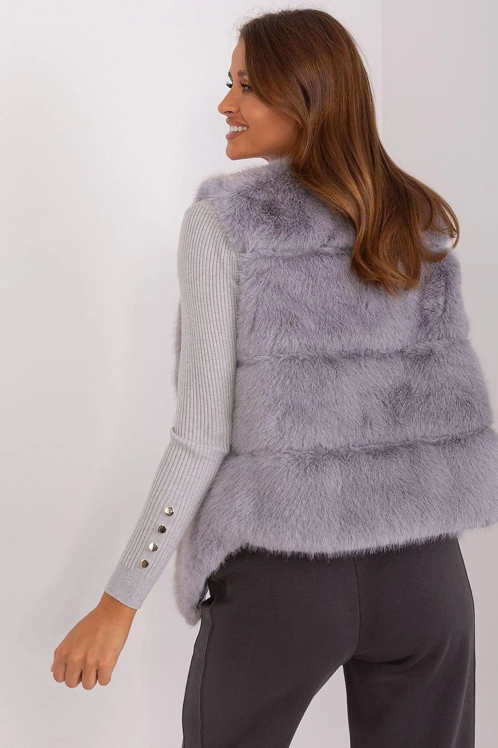 Elegant Multi-Pocket Faux Fur Vest for Every Event