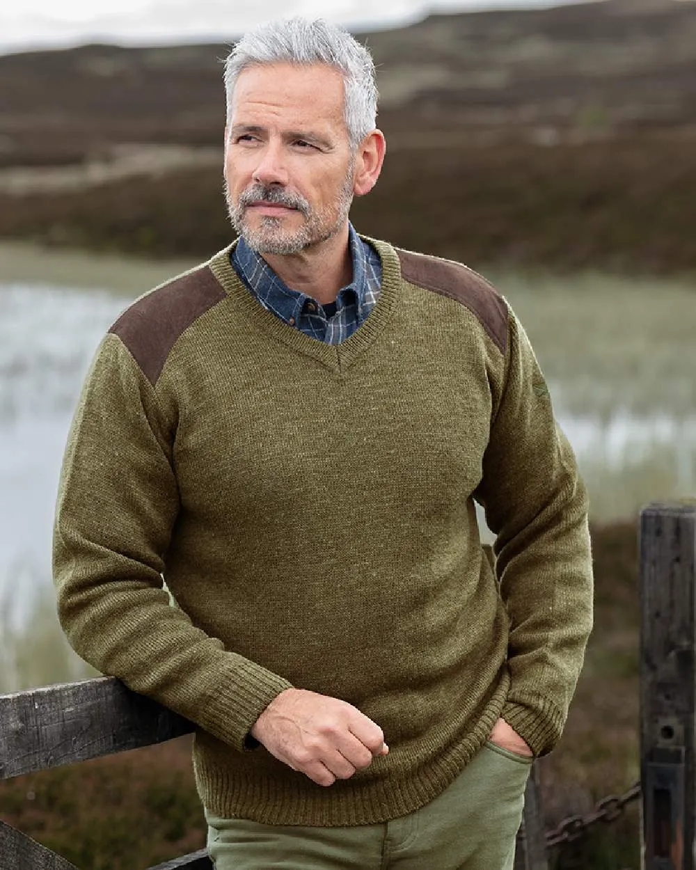 Hoggs of Fife Melrose II V Neck Pullover