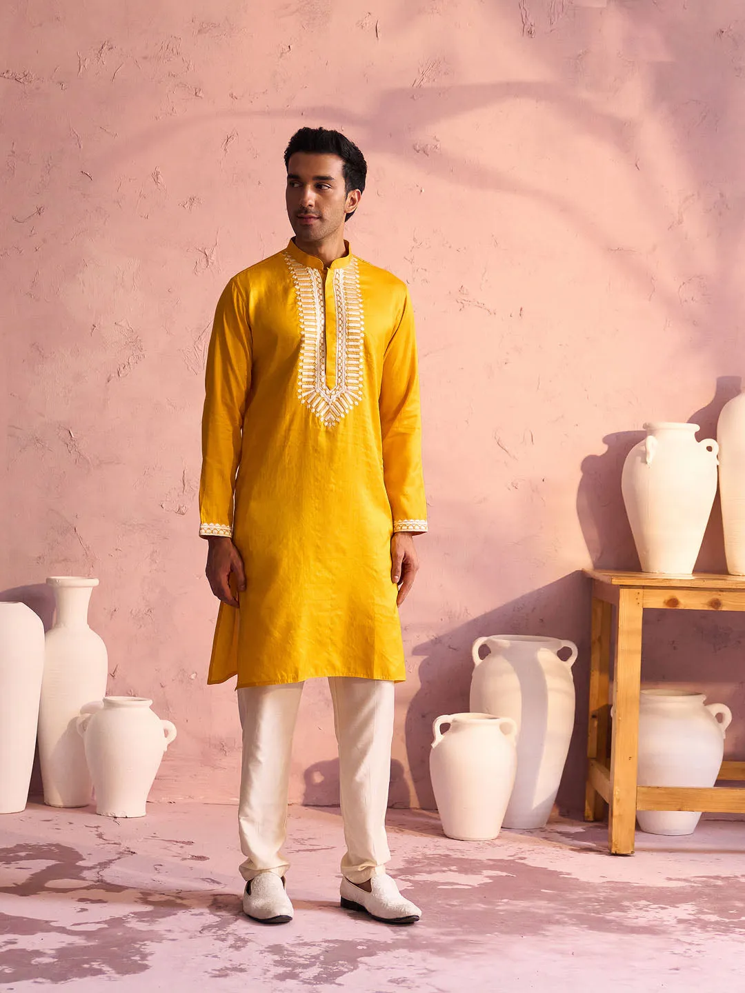 SHRESTHA BY VASTRAMAY Men's Yellow Silk Machine Embroidered Kurta