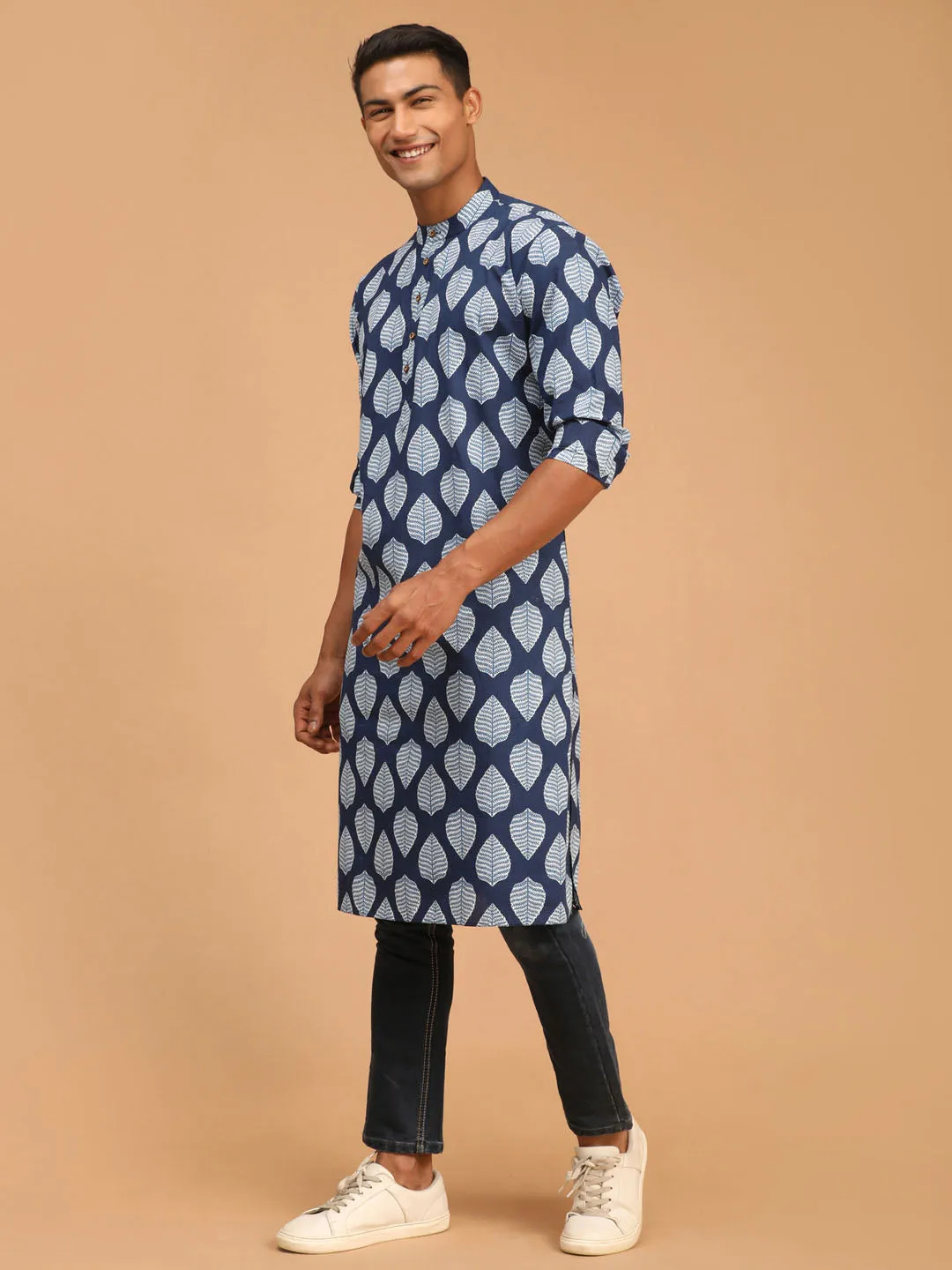 SHVAAS By VASTRAMAY Men's Blue Leaf Print cotton Kurta